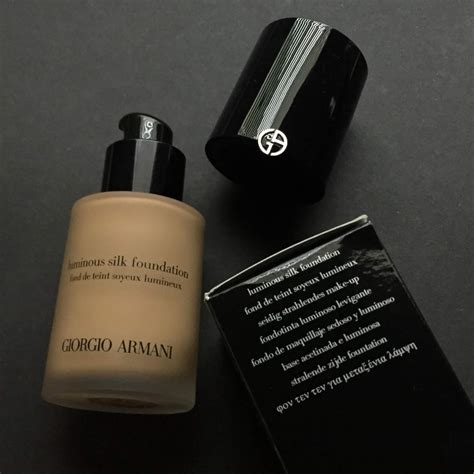 giorgio armani silk foundation reviews.